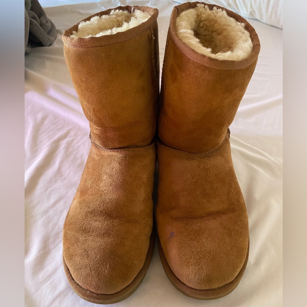 UGG boots size 8 brown